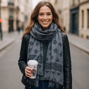 Pull & Bear Gray Black Geometric Fringe Scarf | European Streetwear Minimalist